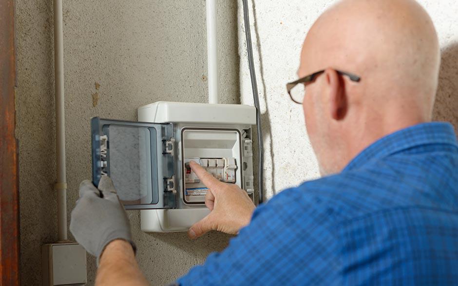 tarif horaire d'un électricien Maisons-Alfort